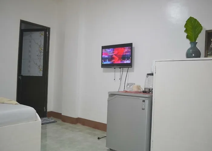 Marnin\'S Place