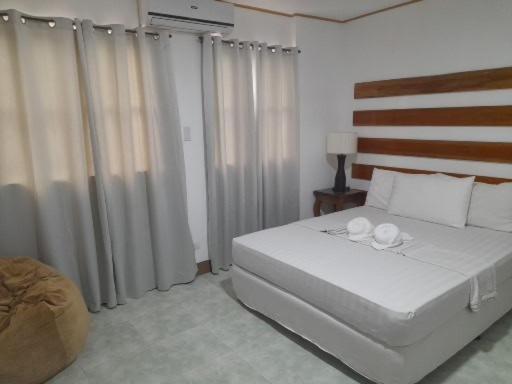 Marnin's Place Resort Manoc-Manoc