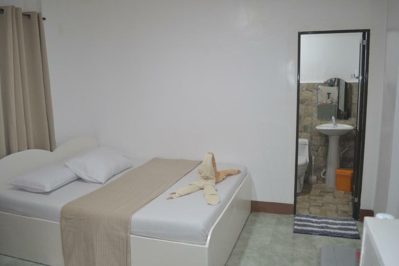 Resort Marnin's Place Manoc-Manoc